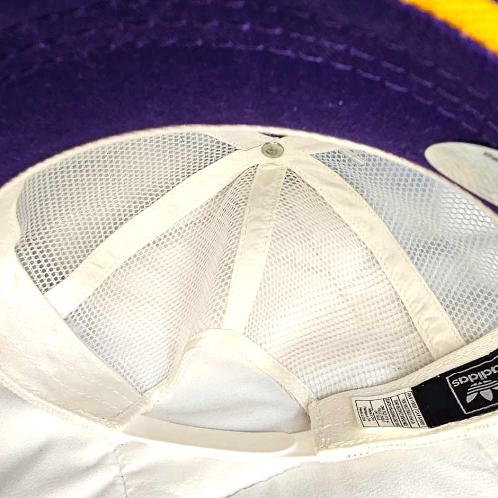 Women's VINTAGE Adidas Mesh Snapback Hat - Picture 6 of 9